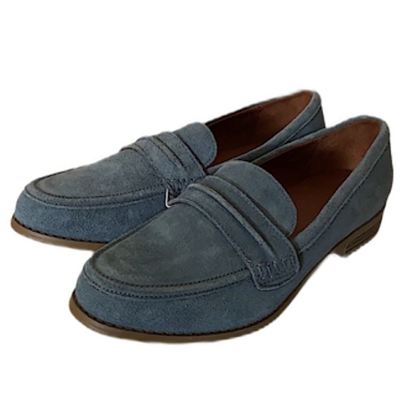 Universal Thread Shoes - Suede Loafers *Never Worn NWT* Universal Thread